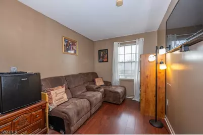 3 Martha Ct, Newark, NJ 07103 - Photo 12