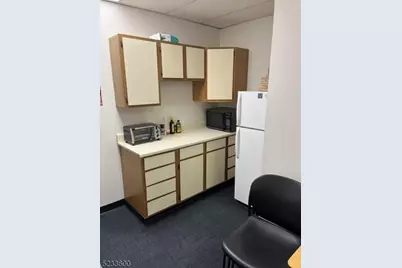 32 Collis Lane, Chester, NJ 07930 - Photo 10