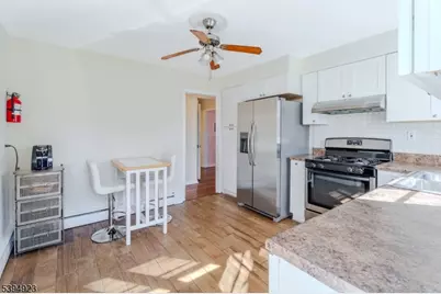 668 Lincoln Ave, Orange, NJ 07050 - Photo 10