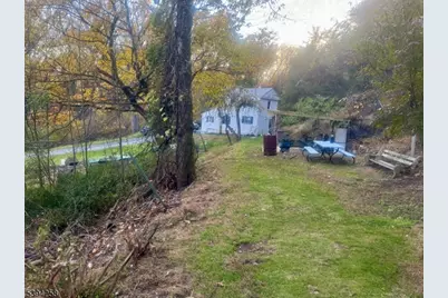 241 Lows Hollow Rd, Lopatcong Township, NJ 08886 - Photo 12