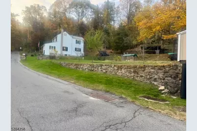 241 Lows Hollow Rd, Lopatcong Township, NJ 08886 - Photo 16