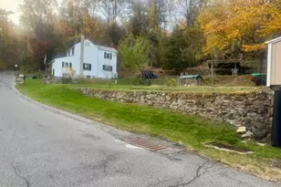 241 Lows Hollow Rd, Lopatcong Township, NJ 08886 - Photo 16