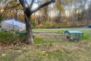 241 Lows Hollow Rd, Lopatcong Township, NJ 08886 - Photo 10