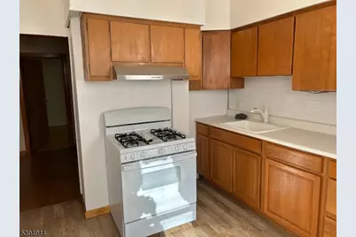 192 Kearny Ave, Kearny, NJ 07032 - Photo 6