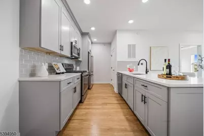 37 Farrand Street #405, Bloomfield Twp., NJ 07003 - Photo 2