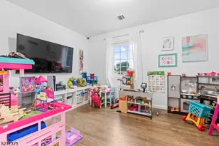 38 Center St, Belleville, NJ 07109 - Photo 10