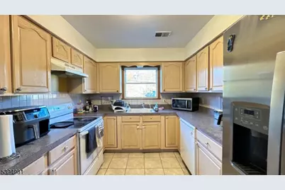 34 Erie St, Elizabeth, NJ 07206 - Photo 16