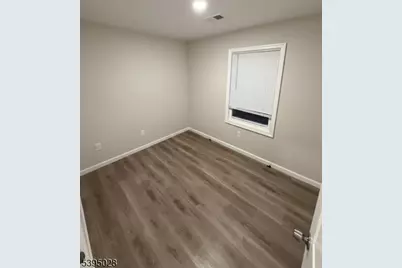 107 Willoughby St Unit #2, Newark, NJ 07112 - Photo 4