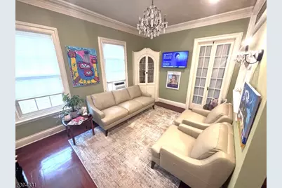 4 Perry St, Morristown, NJ 07960 - Photo 12