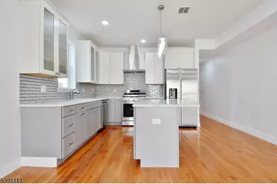 92 W 6th St, Bayonne, NJ 07002 - Photo 8