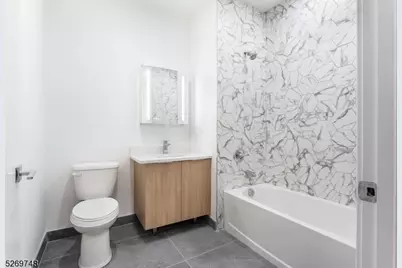 25 Freeway Dr #306, East Orange, NJ 07018 - Photo 18