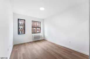 25 Freeway Dr, East Orange, NJ 07018 - Photo 12