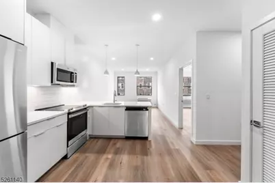 25 Freeway Dr #309, East Orange, NJ 07018 - Photo 2