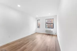 25 Freeway Dr, East Orange, NJ 07018 - Photo 10