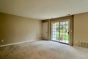 133 Mockingbird Ct, Readington, NJ 08887 - Photo 10