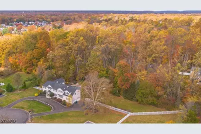 2 Unami Ln, Scotch Plains Township, NJ 07076 - Photo 40