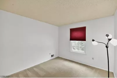 258 Kempsey Dr, North Brunswick Township, NJ 08902 - Photo 12