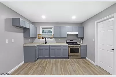 481 Preakness Ave, Paterson, NJ 07502 - Photo 12