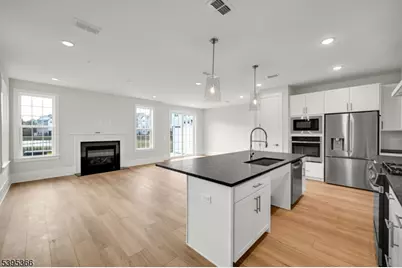 127 Myrtle Rd, Warren Township, NJ 07059 - Photo 6