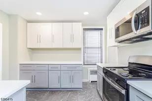 190 Elmwood Ave, Irvington, NJ 07111 - Photo 22