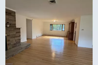 391 Forest Rd, Mahwah, NJ 07430 - Photo 10