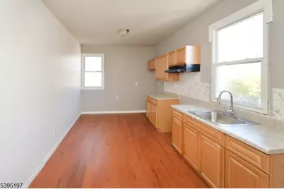 523 Park Ave, Paterson, NJ 07504 - Photo 4