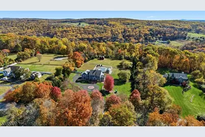 9 Doefield Rd, Lebanon Township, NJ 07830 - Photo 4