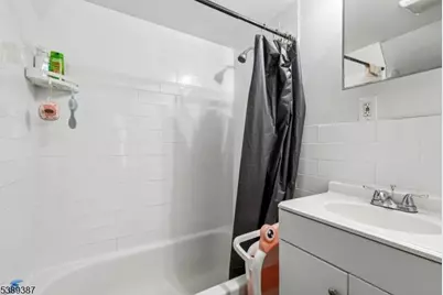 99 Alexander St, Newark, NJ 07106 - Photo 34