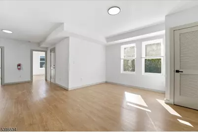 260 S 10th St #2, Newark, NJ 07103 - Photo 6