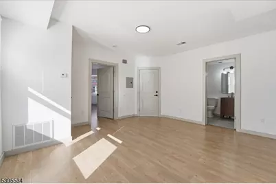 260 S 10th St #2, Newark, NJ 07103 - Photo 10