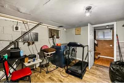 142 Delmar Pl, Irvington, NJ 07111 - Photo 32