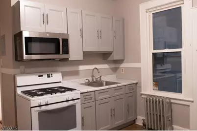 108 Berkshire Pl #2, Irvington, NJ 07111 - Photo 4