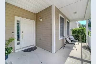 35 College Avenue, East Orange, NJ 07017 - Photo 2