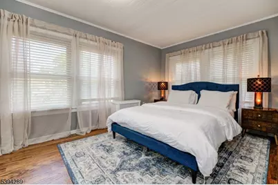 517 Berkeley Ave, Orange, NJ 07050 - Photo 10