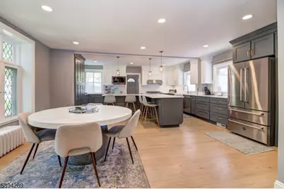 517 Berkeley Ave, Orange, NJ 07050 - Photo 6