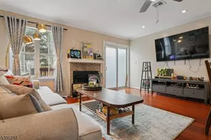 10 De Palma Ct, Franklin Township, NJ 08873 - Photo 2