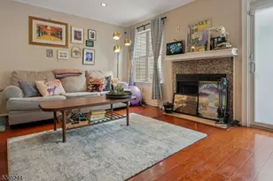 10 De Palma Ct, Franklin Township, NJ 08873 - Photo 4