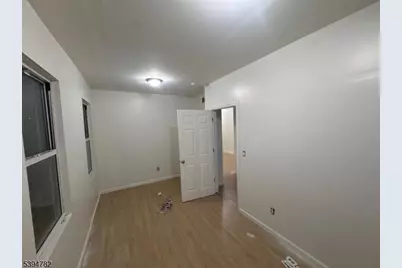 60 S 12th St #3, Newark, NJ 07107 - Photo 4