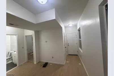 60 S 12th St #3, Newark, NJ 07107 - Photo 8