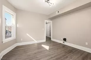 233 N 18th St, East Orange, NJ 07017 - Photo 16