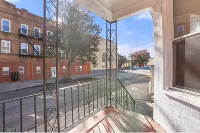 233 N 18th St, East Orange, NJ 07017 - Photo 4