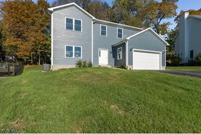 9 Heather Hill Rd, Washington Boro, NJ 07882 - Photo 2