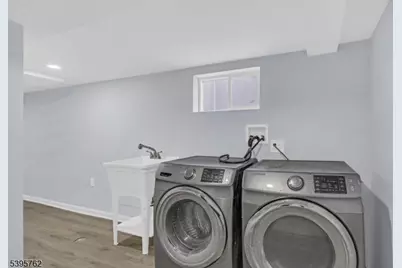 2617 Grasselli Ave, Linden, NJ 07036 - Photo 12
