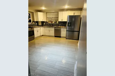 237 Ivy Ct, Orange, NJ 07050 - Photo 12