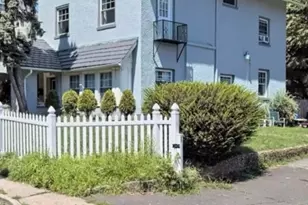 237 Ivy Ct, Orange, NJ 07050 - Photo 2