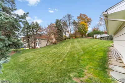 13 Glutting Pl, East Hanover Township, NJ 07936 - Photo 38