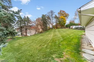 13 Glutting Pl, East Hanover Township, NJ 07936 - Photo 38