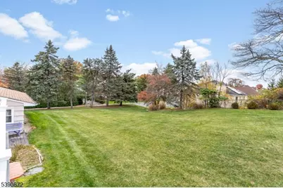 13 Glutting Pl, East Hanover Township, NJ 07936 - Photo 40