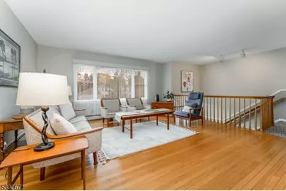 13 Glutting Pl, East Hanover Township, NJ 07936 - Photo 6