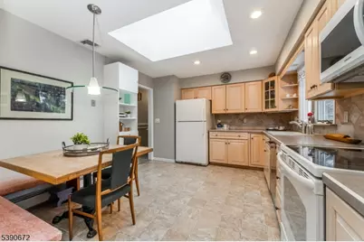 13 Glutting Pl, East Hanover Township, NJ 07936 - Photo 14